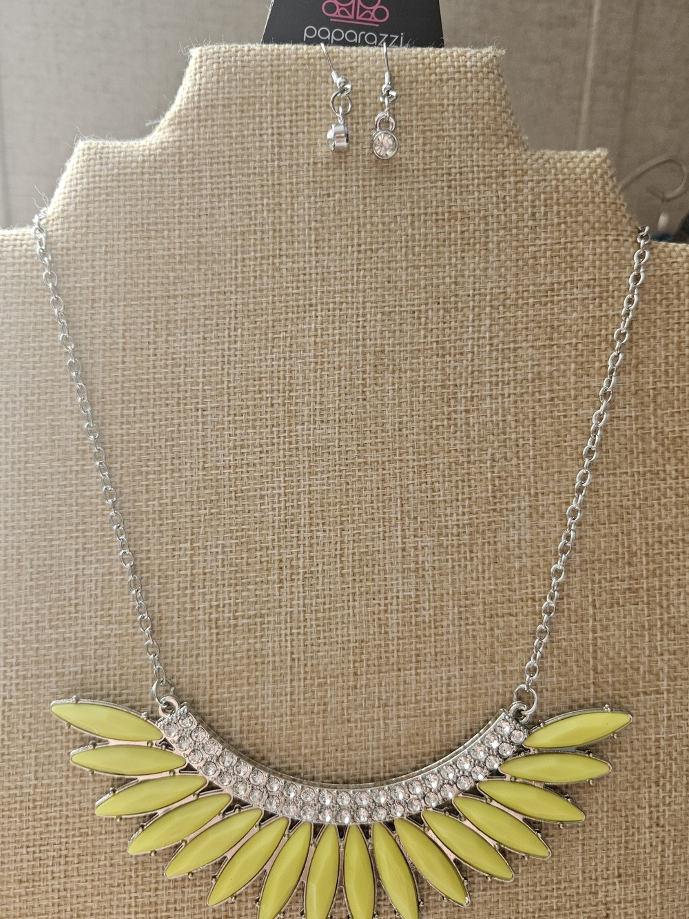 Paparazzi Yellow Neon Statement Necklace - Silver